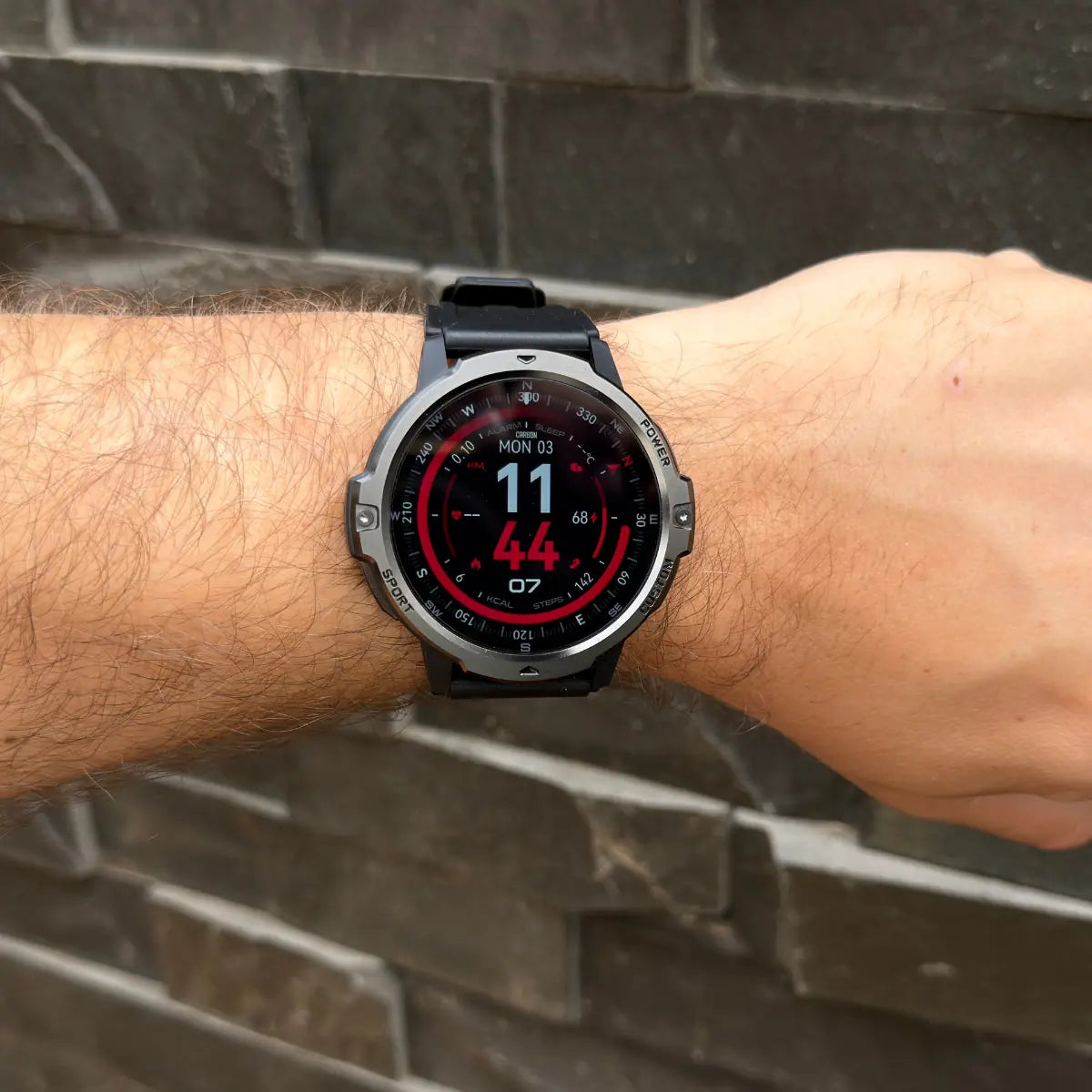 Smartwatch Carbon Nomad